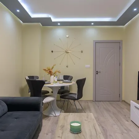 Chayka Comfort דירה וארנה